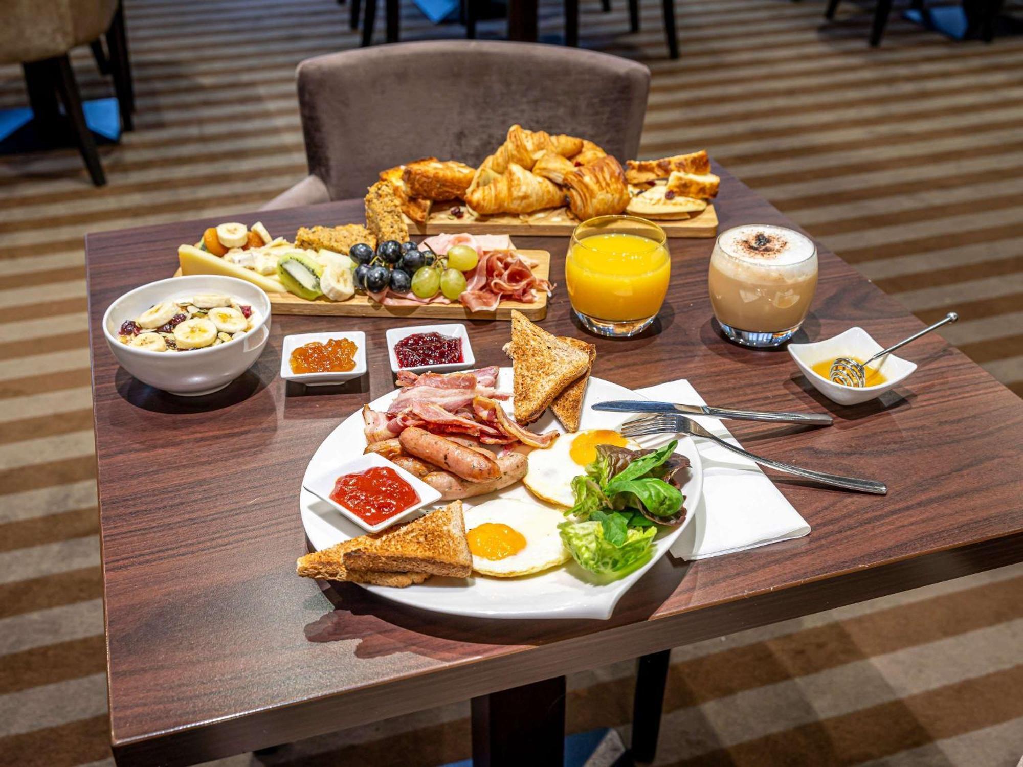 Mercure Paris Saint Cloud Hippodrome Eksteriør billede